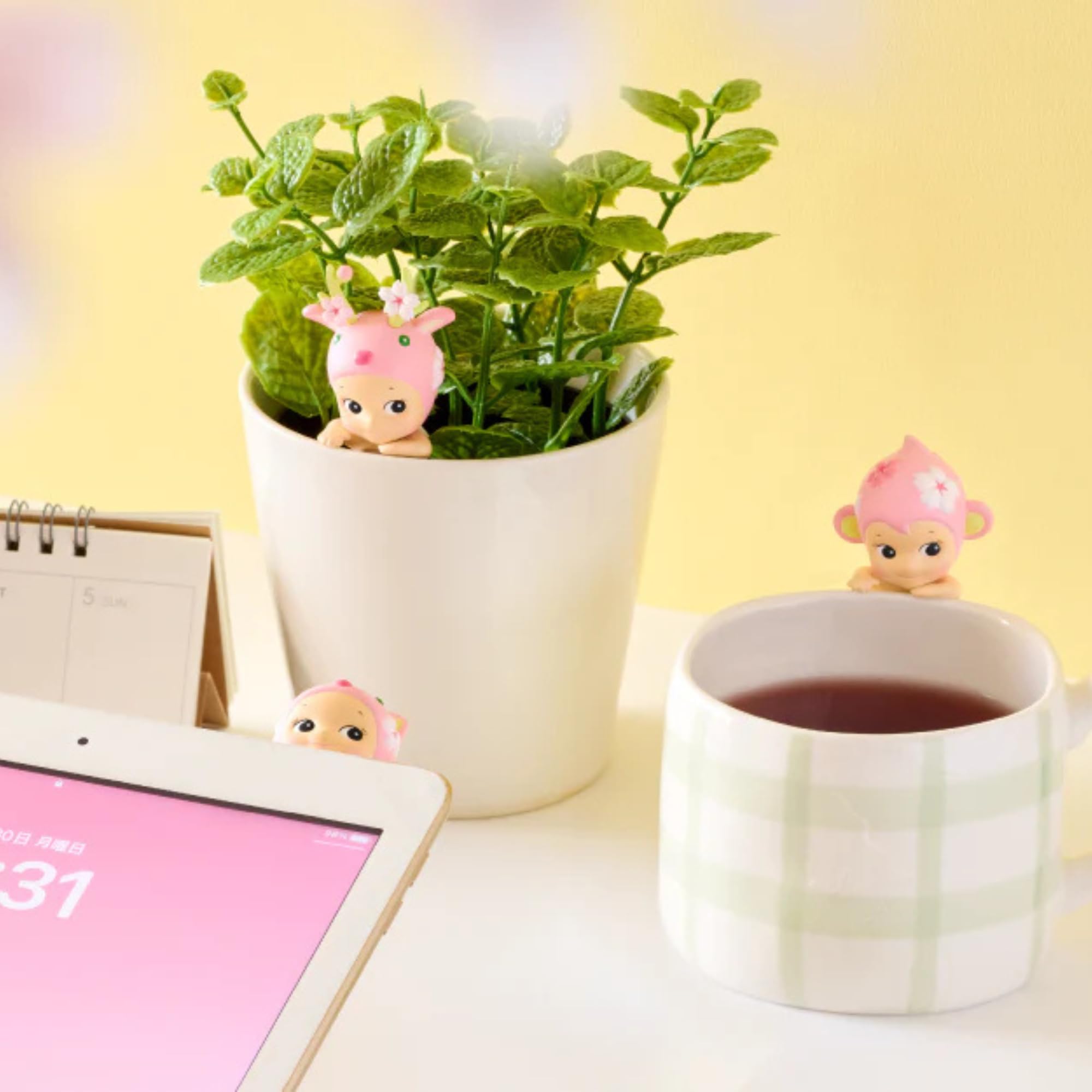 Amazon.com: Sonny Angel Cherry Blossom HIPPERS - Original